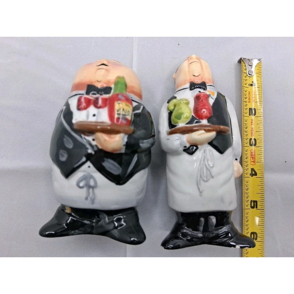 Vintage CIC Chef Figurines Pair Salt Pepper Shakers China Restaurant Decor